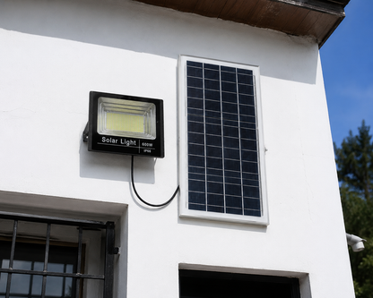 Foco Solar LED 600W IP66 con Panel Solar Luz Exterior de Alta Potencia con Control Remoto